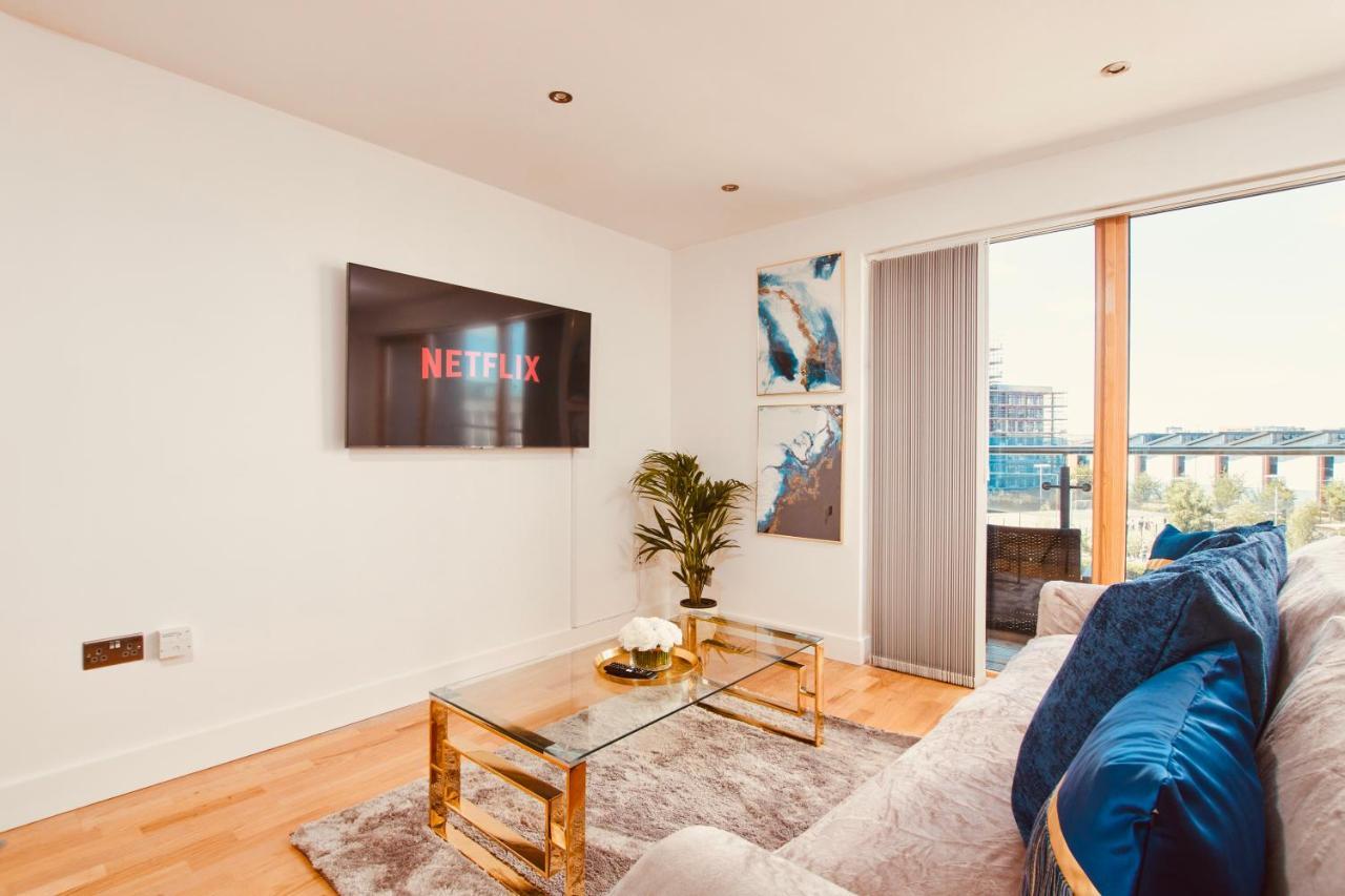 King Deluxe City Apt Large Balcony& Free Parking! ليدز المظهر الخارجي الصورة