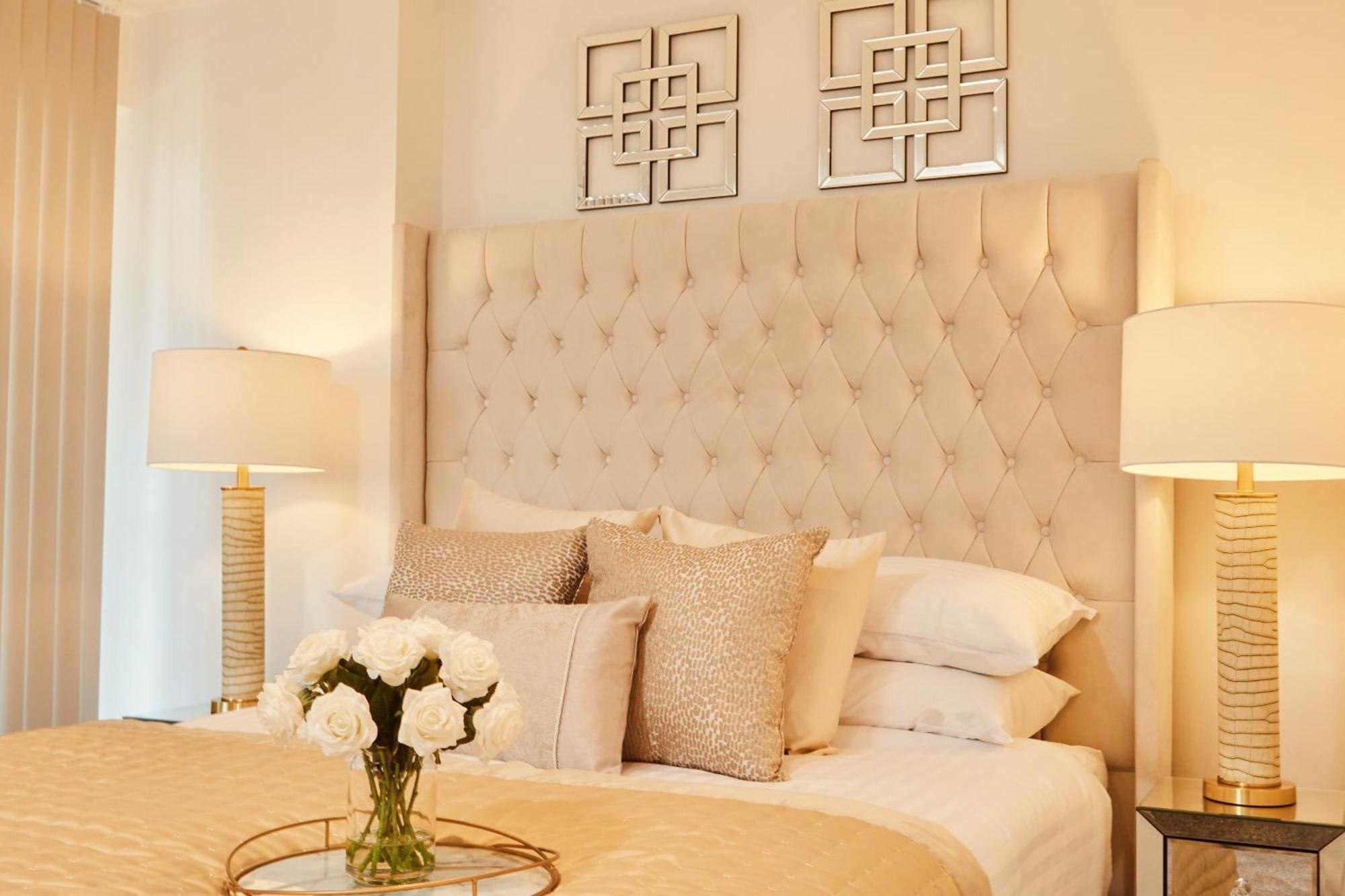 King Deluxe City Apt Large Balcony& Free Parking! ليدز المظهر الخارجي الصورة