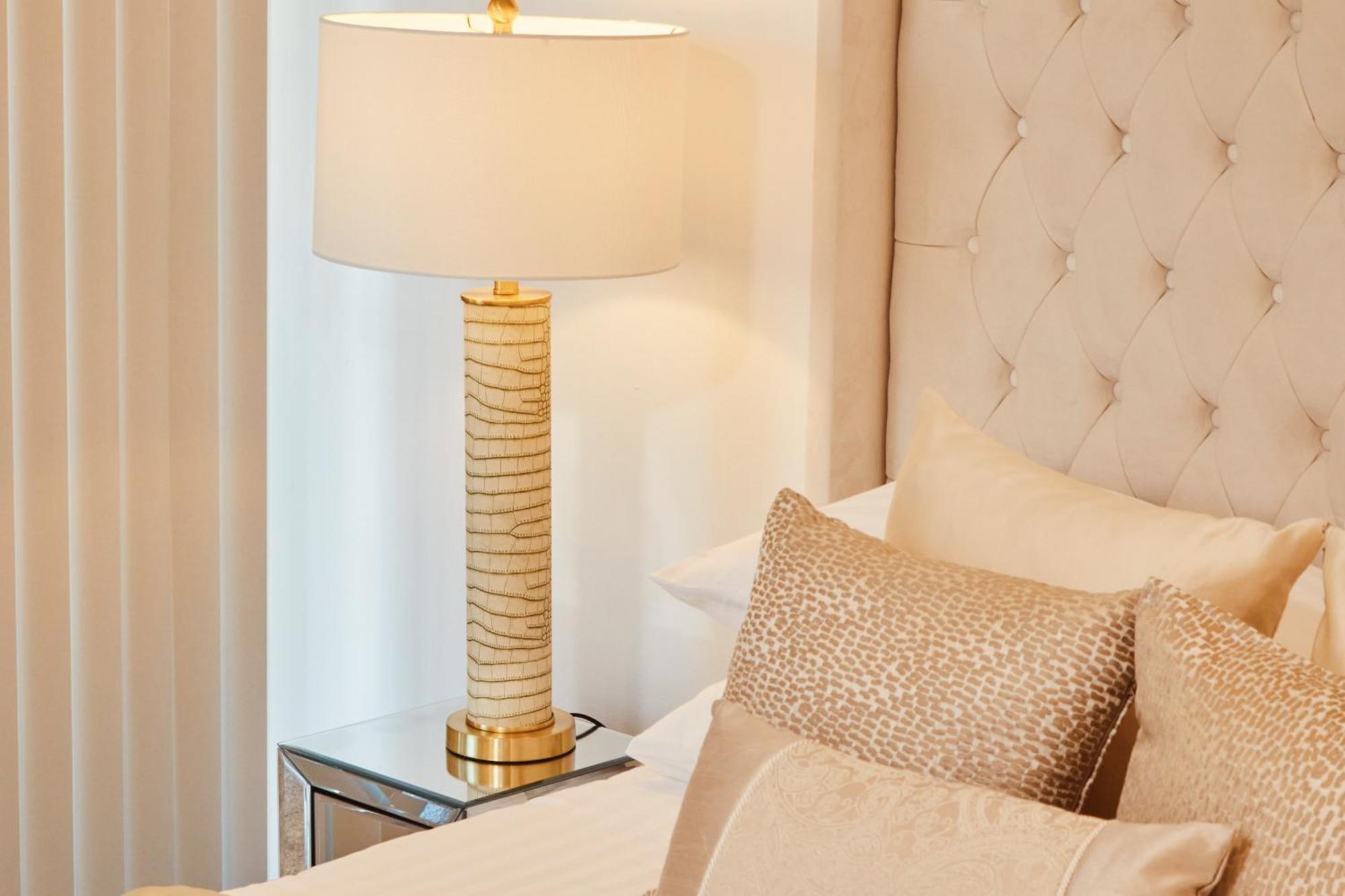 King Deluxe City Apt Large Balcony& Free Parking! ليدز المظهر الخارجي الصورة
